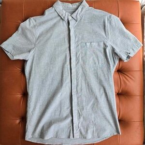 EUC lululemon commission button down short sleeve - grey